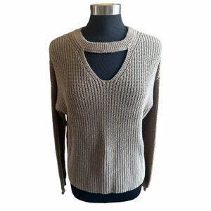 Sweet Romeo V-Neck Sweater in Tan